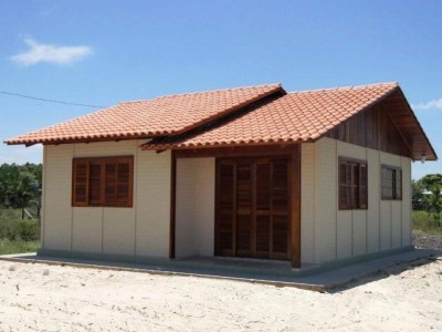 Casa Madeira para Venda