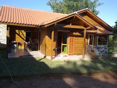 Casa Madeira para Venda
