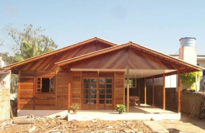 Casa Madeira para Venda