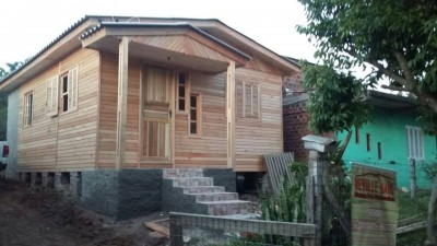 Casa Madeira para Venda